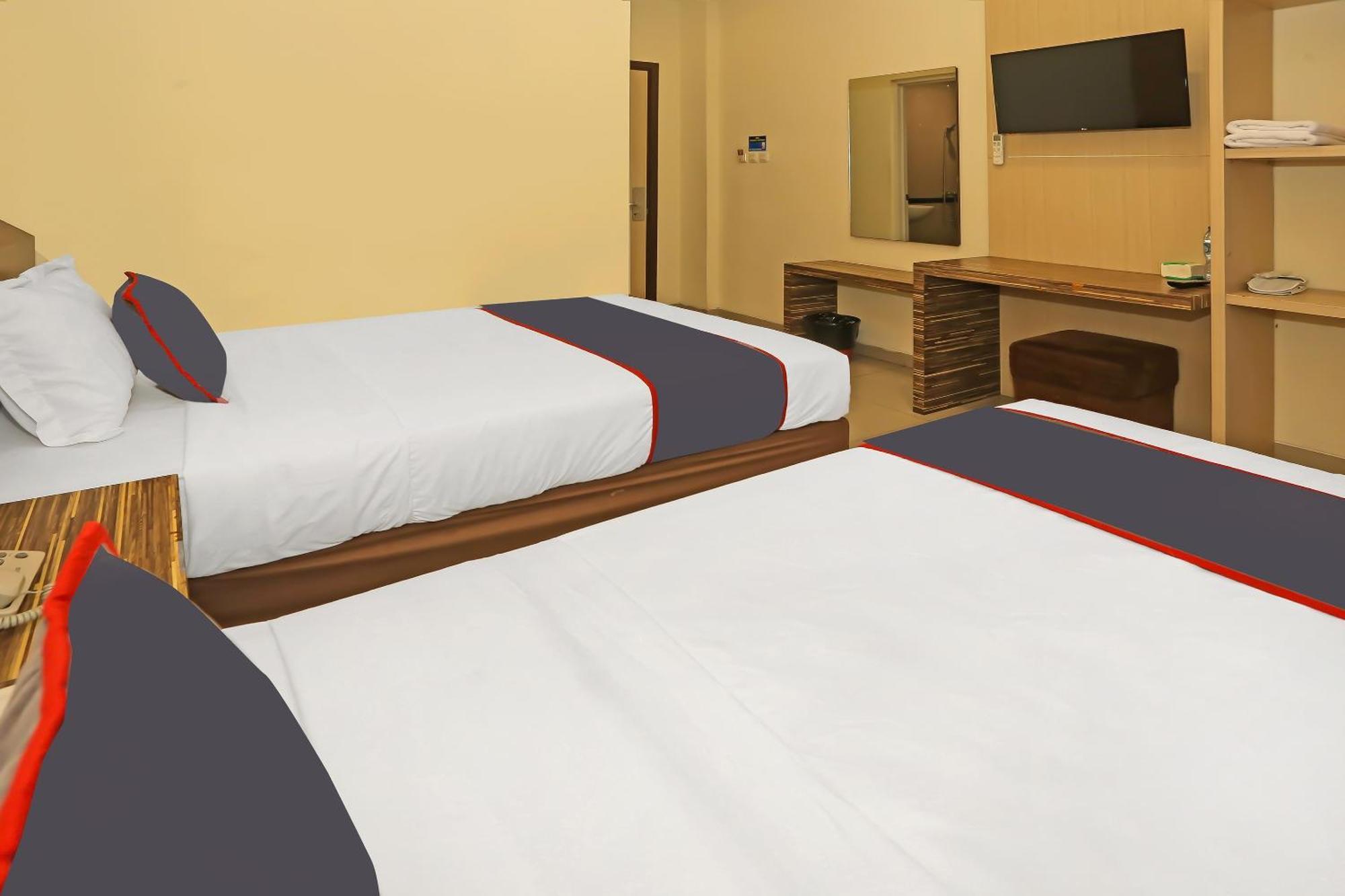 Super Oyo Collection O 92130 Hotel Fiducia Kaji 자카르타 외부 사진